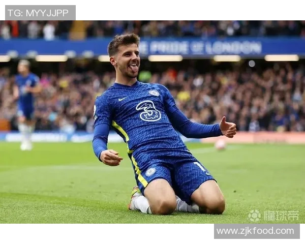 亚洲足球明星魅力四射他们的精彩瞬间与时尚风采尽显无遗