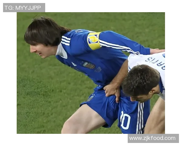 足球场上的尿小便趣事与尴尬瞬间揭秘